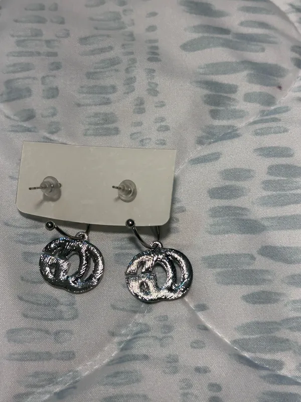 Andy Black Silver Double G Logo Hoop Dangle Earrings Statement Jewelry - Image 3
