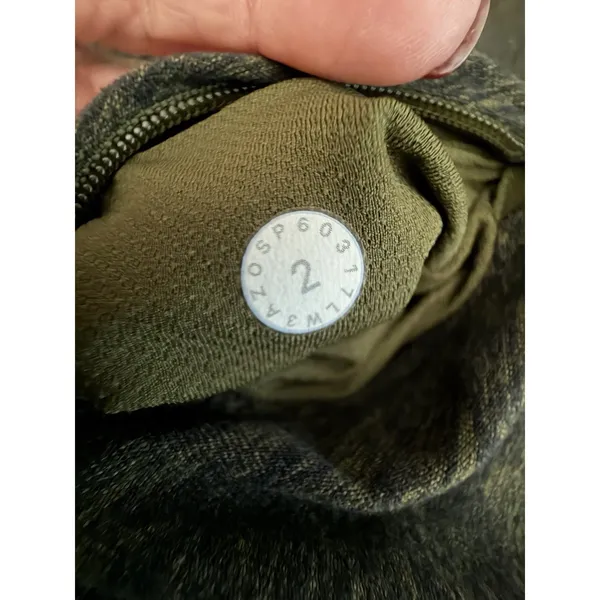 Lululemon Extra Mile Long Sleeve Shirt Sz 2 Cuffins Heathered Utilitarian #EE6-1 - Image 5