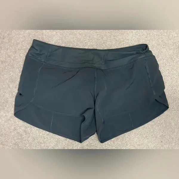 CRZ Yoga Lined Running Shorts Size Medium Olive Green - Image 4