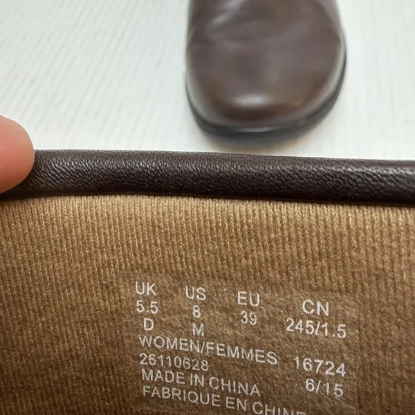 Clarks Bootie Boots Womens 8 Brown Leather Ankle Zip Comfort Round Toe 26110628 - Image 6