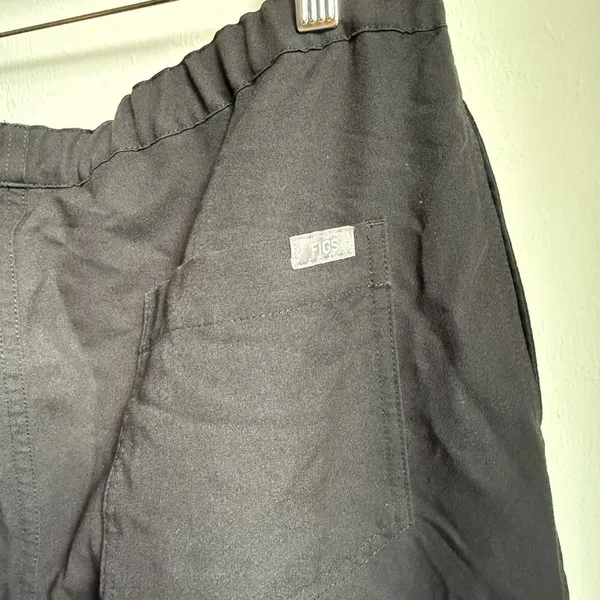Figs Technical Collection Slim Fit Black Scrub Pants - Size L - Image 3