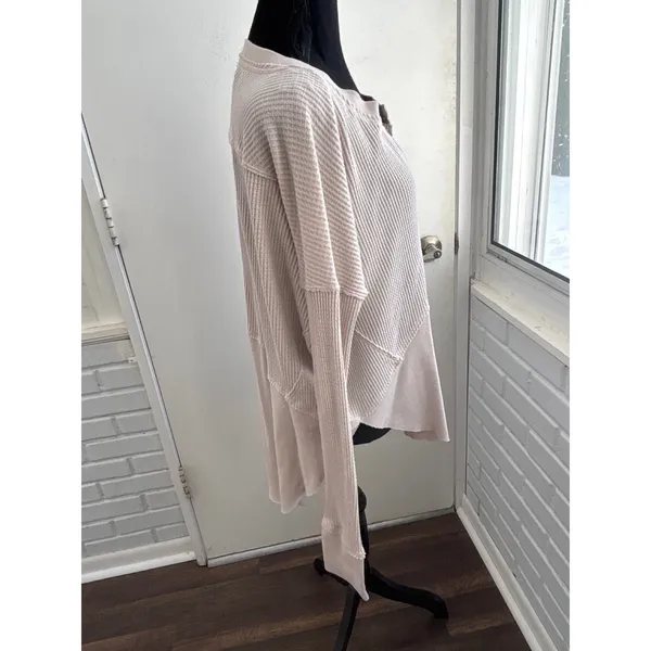 We The Free Monterey Thermal Henley Top Medium‎ boho layered cabincore travel - Image 3