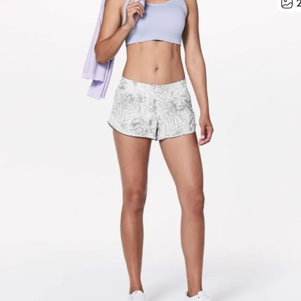 Lululemon Hotty Hot Shorts in the Mini Twine White Multi / White color - Image 11