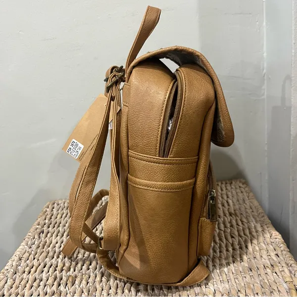 NEW Revive Vegan Backpack Handbag Tan 12” Tall Floral Zip‎ - Image 5