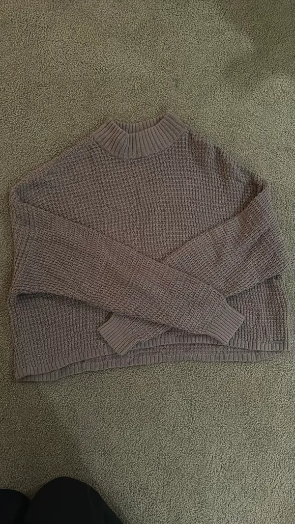 Hollister Sweater Cropped - Image 3
