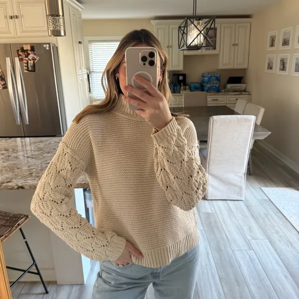 Universal Thread Cream Knit Sweater Medium Lace Detail Sleeves - Image 2