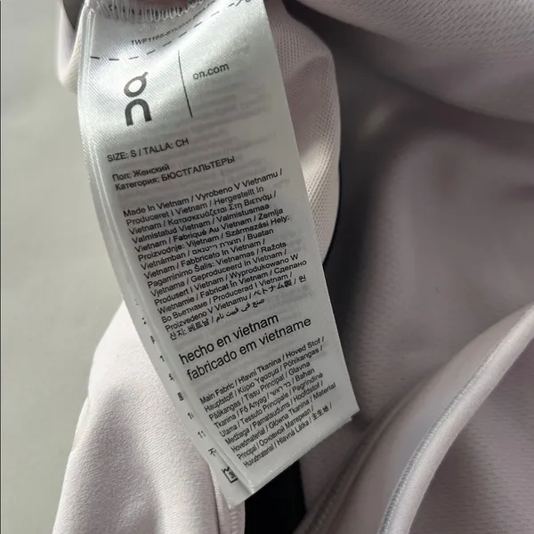 OnCloud x FKA Twigs Limited Edition Studio Sports Bra Pale Pink Black Small $110 - Image 7