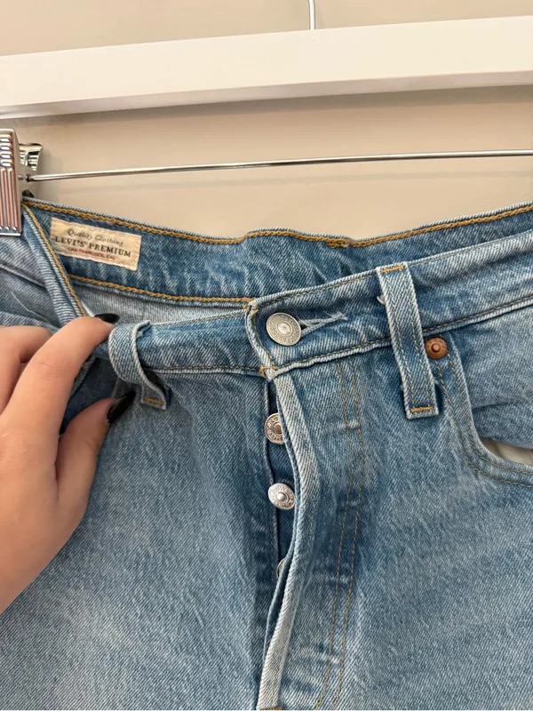 Levi’s 501 Skinny High Rise Blue Jeans Women’s W28 L28 Button Fly - Image 4