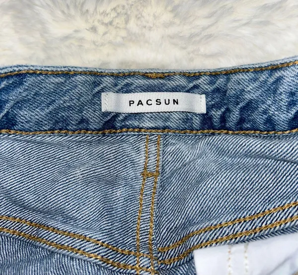 PacSun Lightwash Boyfriend Distressed Jeans - Image 3
