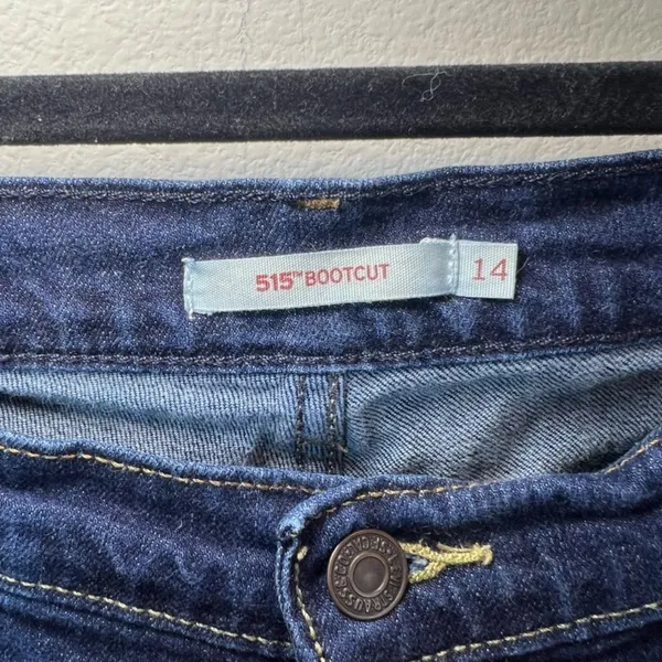 Levi's 515 Bootcut Jeans Dark Blue Denim Wash Mid Rise Zip Stretch Classic Sz 14 - Image 6