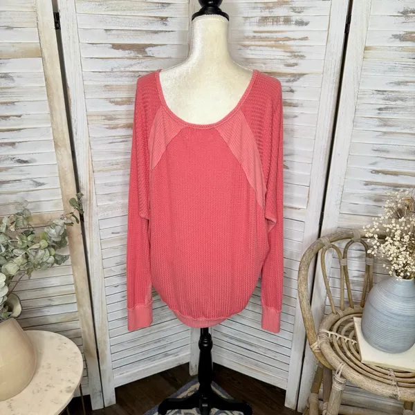 FREE PEOPLE Women's Large Santa Clara Oversized V Neck Thermal Sweater Top Pink - Image 5