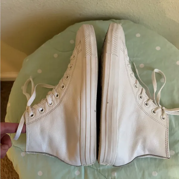 Converse Classic White High-Tops Women’s size 8.5 - Image 6