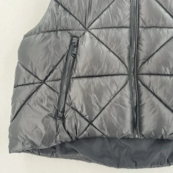 Love & Sports Hooded Puffer Vest XXL Black Zip Up Layering Athleisure Cozy Chic - Image 3