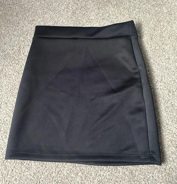 Black mini skirt Size M - Image 2