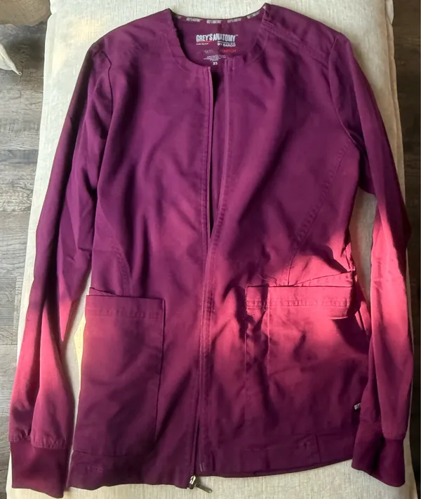 Greys Anatomy Scrub Set With Jacket - Image 5