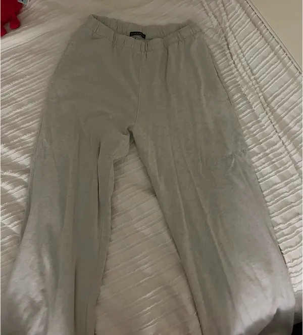 Grey Brandy Melville Sweatpants - Image 2