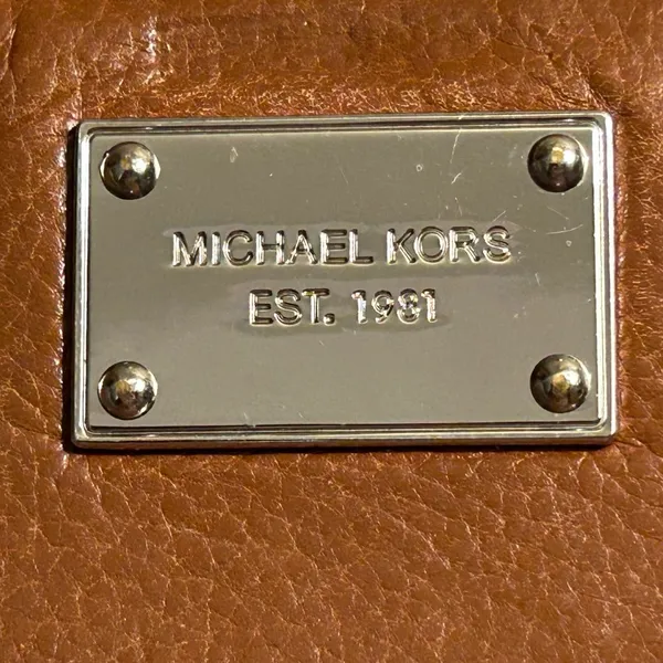 Michael Kors Brown Leather Wallet with Signature Nameplate - Image 2