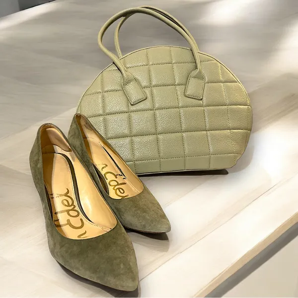 Bowler Style Bag•Bag•Shoulder Bag•Purse•Tote•Olive Green•Vintage Boutique Style - Image 2