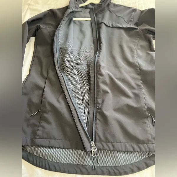 New Balance women’s.‎ Black and Gray Patterned Jacket Size XL - Image 8