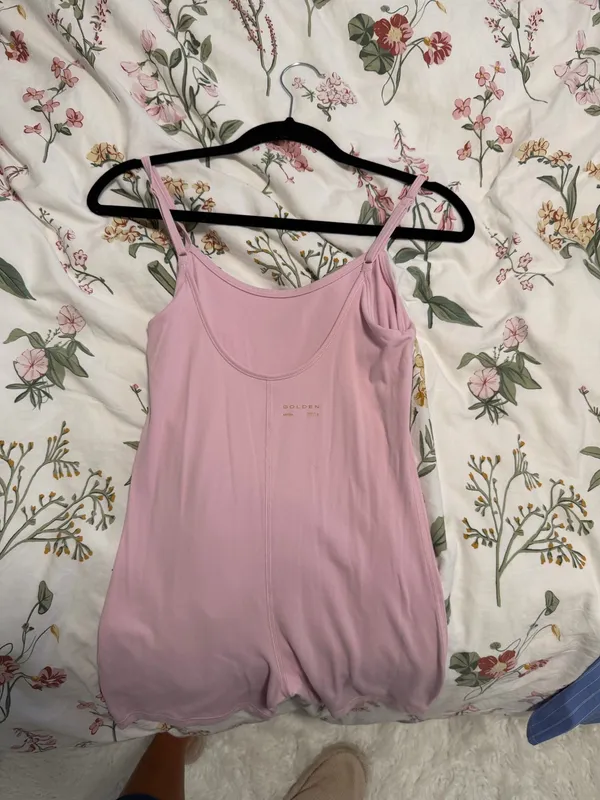  Aritzia - Image 2