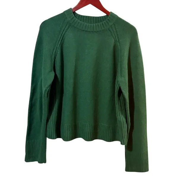 Old Navy Field of Green So Soft Loose Crew Neck Cropped Sweater - Image 2