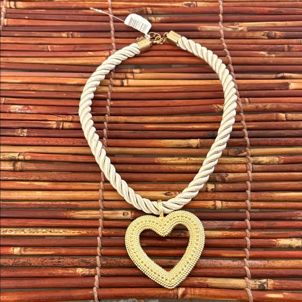 Gold Tone Heart Necklace on Cord 17”-19” NWT - Image 3