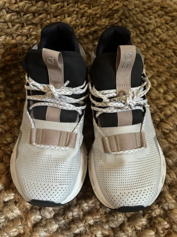 Sneakers - Image 3