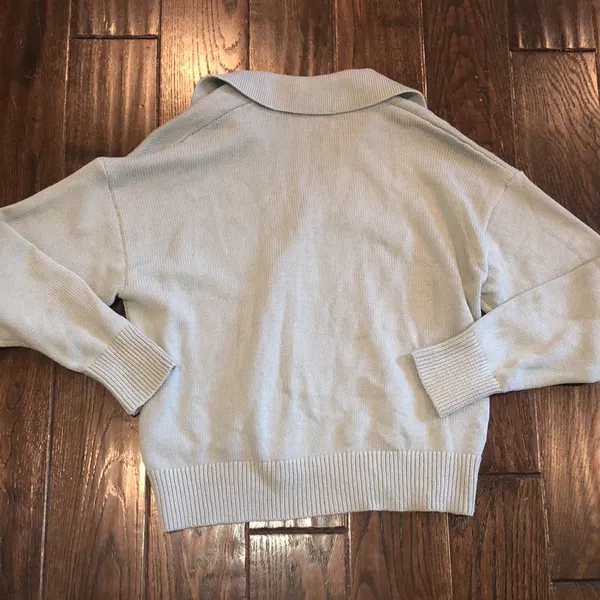 Old navy green knit sweater size medium - Image 5