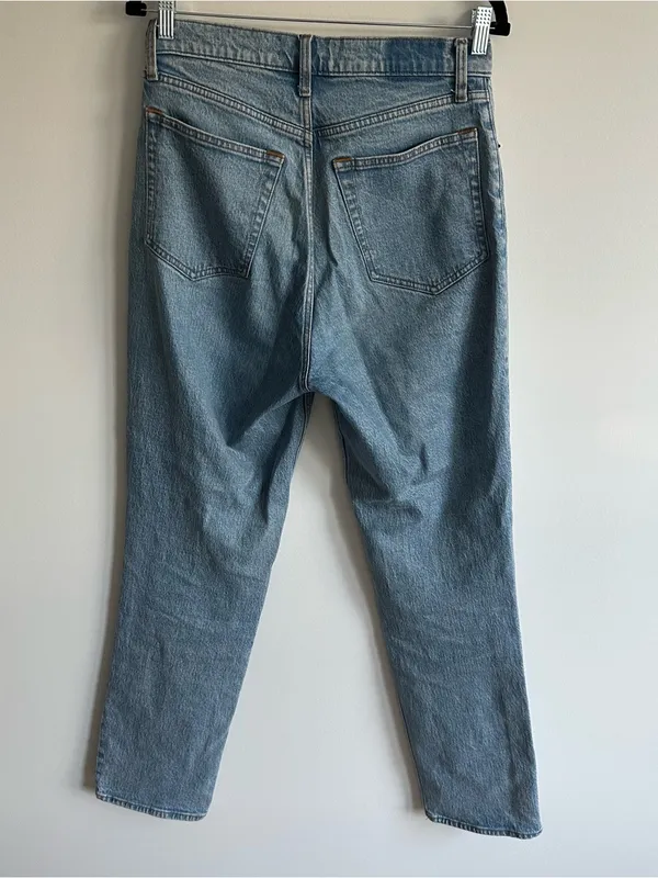 Abercrombie & Fitch Curve Love The 90s Straight Ultra High Rise 10Long - Image 11