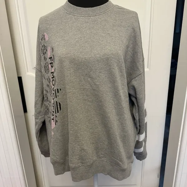 Free People Movement FP All Star Buti Oversized Gray Graphic Sweatshirt NWOT - Image 5
