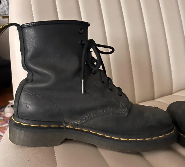 Dr. Martens Leather Boots Lace-Up - Image 6
