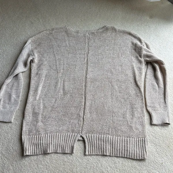 LOFT Light Cream Crew Neck Cable Sweater Size M - Image 6