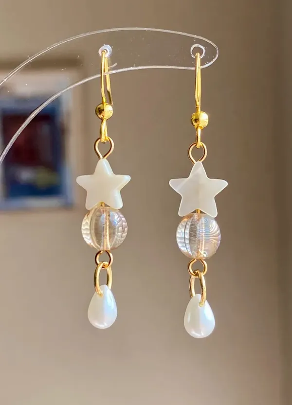 Handmade fairy whimsy star & teardrop dangle earrings🩵🌟 - Image 3