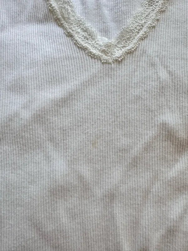 Brandy Melville White Lace Top - Image 3