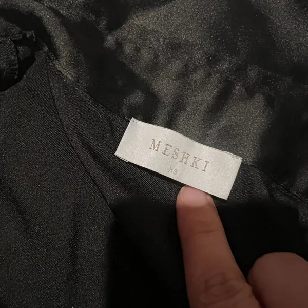 Meshki Brielle Satin Shirt Dress size xs - Image 12