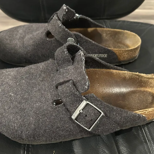 Birkenstock Women's Felt Clogs in Dark Gray - Image 3