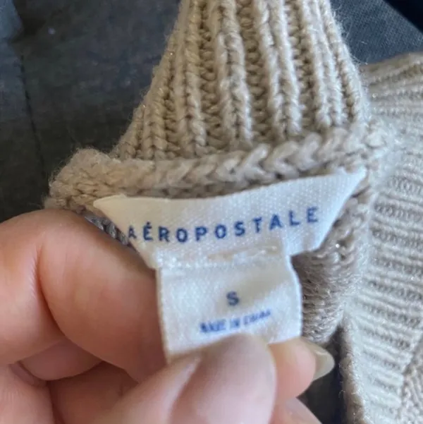 Aeropostale Sweater - Image 4