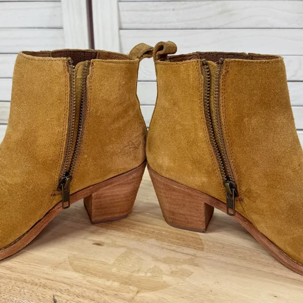 Frye Alton Suede‎ Chelsea Ankle Boots Bootie Block Heel Tan Womens Size 7.5 - Image 6