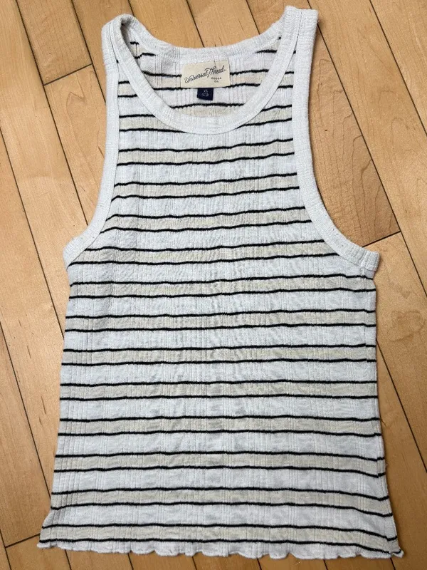 Universal Threads Striped Ribbed Tank Top Size XS Lettuce Edge - Image 2