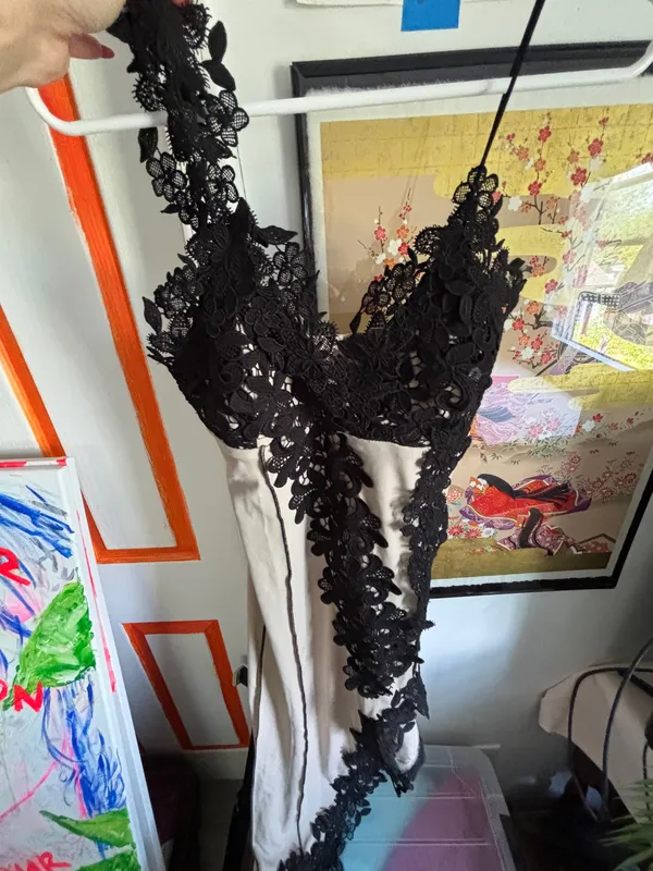 Commense Black Nude Floral Midi Dress - Image 2