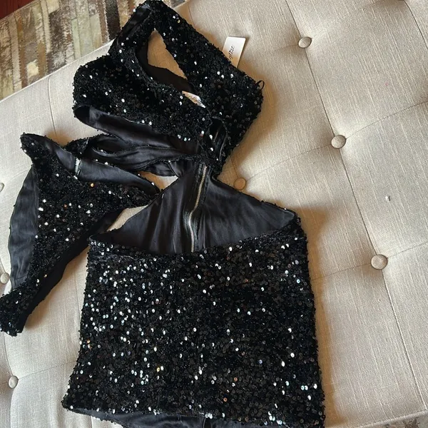 NWT Alglist Black Sequenced Two Piece Cut Out Mini Dress Size Medium - Image 4