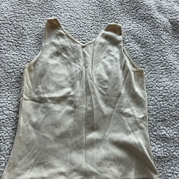 Elegant Cream Sleeveless Top - Image 2