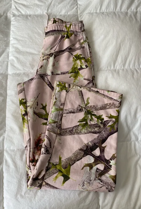 Pacsun Pink Camo Baggy Sweatpants - Image 3