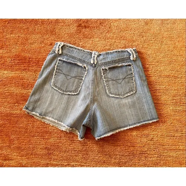 L.A. Blues Denim Shorts Size 10 Light Wash Frayed Trim Raw Hem Vintage - Image 8