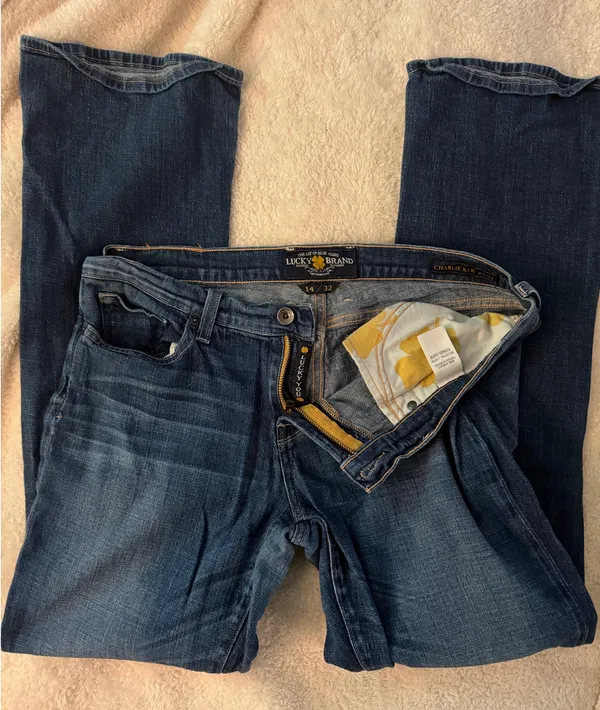 Lucky Brand Jeans Bootcut - Image 2