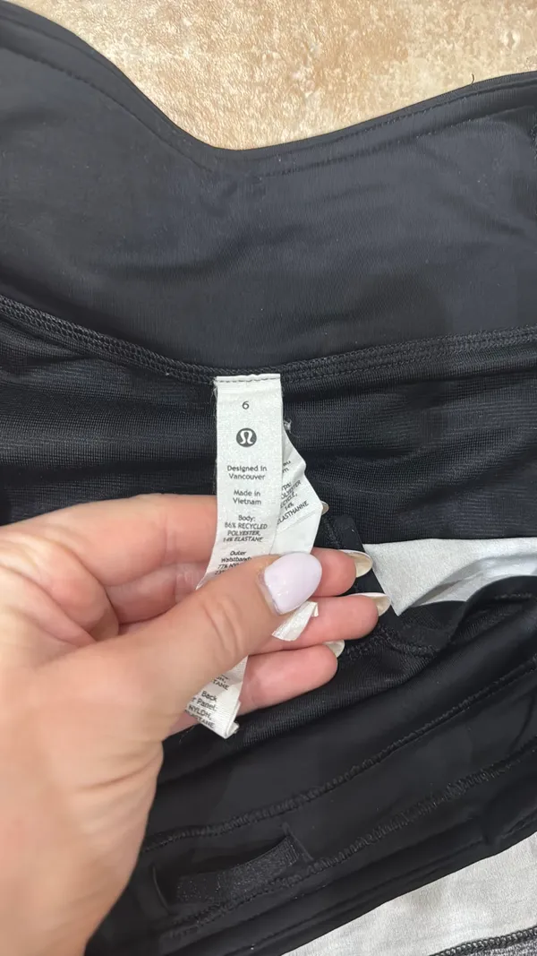 Lululemon Speed Up Shorts 2.5" - Image 2