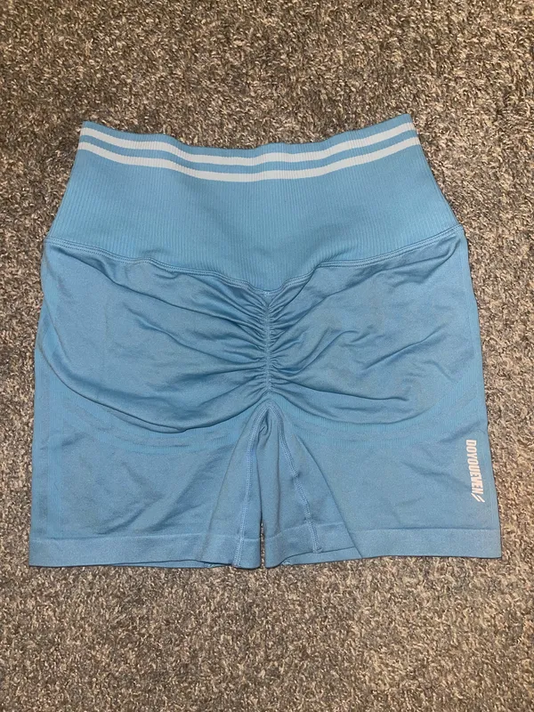 DOYOUEVEN Shorts Scrunch - Image 2