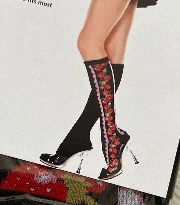 Strawberry knee high socks Black - Image 3