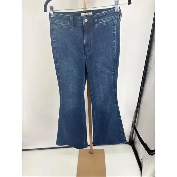We The Free Kick Flare Jeans Size 27 Short Medium Wash Blue Denim - Image 10