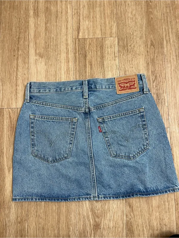 Levi'sw Light Blue Denim Mini Skirt with Silver Side Stripes - Image 2